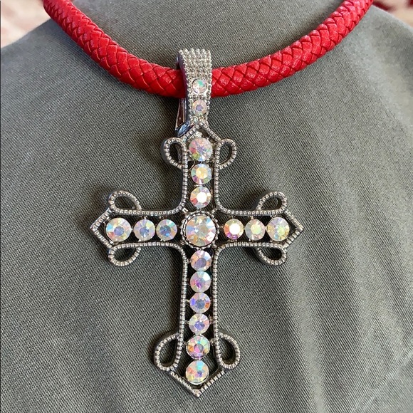 Crystal 4” cross pendant with red choker - Picture 4 of 4